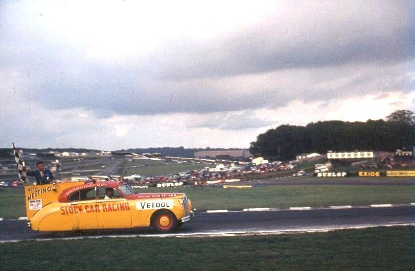 Brands Hatch 1969 - Victory Lap